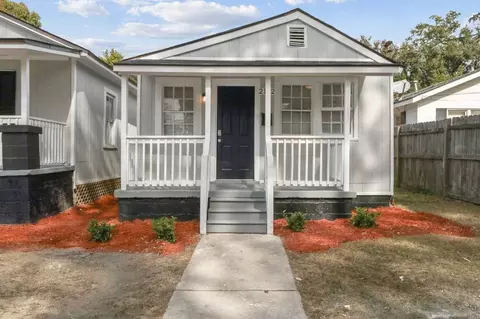2132 Alaska St, Savannah, GA 31404