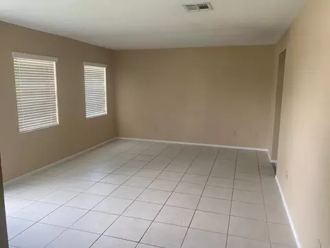 98 Pinata Ct, Buena Ventura Lakes, FL 34743