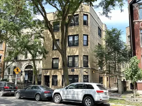 roscoe + broadway, Chicago, IL 60657