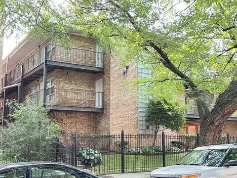 4612 N Beacon St #3A, Chicago, IL 60640