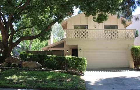 400 Hartnell Pl, Sacramento, CA 95825