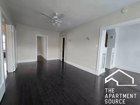 1333 W Birchwood Ave #402, Chicago, IL 60626