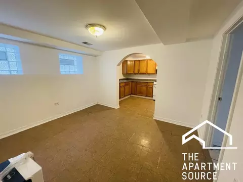 5214 W Crystal St #1, Chicago, IL 60651