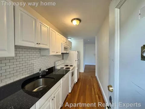 30 Langdon St #14, Cambridge, MA 02138