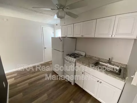 4400 Rocky River Dr #110, Cleveland, OH 44135