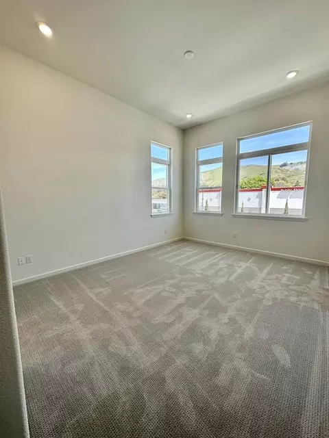 29705 Mission Blvd #1, Hayward, CA 94544