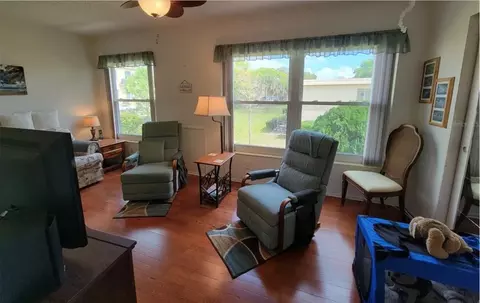 2360 Irish Ln #44, Clearwater, FL 33763