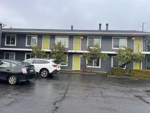 2801 N Ainsworth St #5, Portland, OR 97217