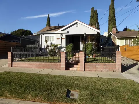 4215 Camero Ave, Los Angeles, CA 90027