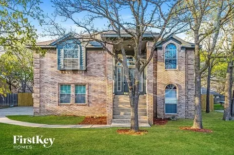 1313 Deer Trl, Denton, TX 76205