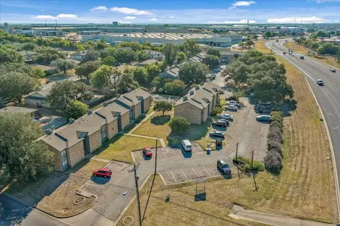 8824 Old Mcgregor Rd #109, Woodway, TX 76712