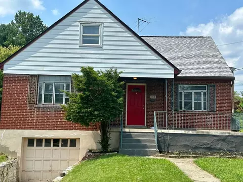 3393 Robb Ave, Cheviot, OH 45211