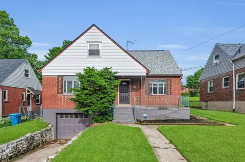 3393 Robb Ave, Cheviot, OH 45211