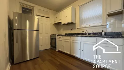 6855 W Addison St #1R, Chicago, IL 60634