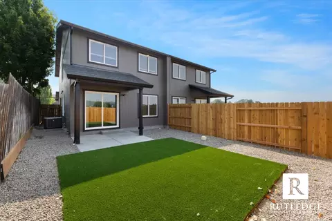 153 Bailee Way, Eagle Point, OR 97524 photo 2