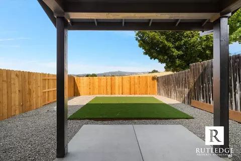 153 Bailee Way, Eagle Point, OR 97524 photo 14