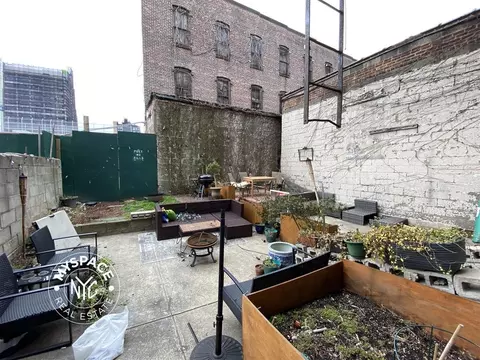 38 Nostrand Ave #1, Brooklyn, NY 11205