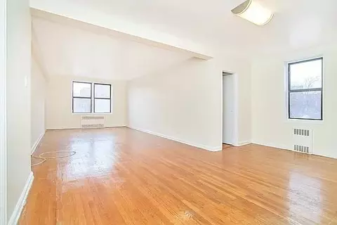 35-65 86th St #2D, New York, NY 11372