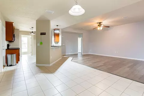 5246 Moore Loop, Crestview, FL 32536 photo 13