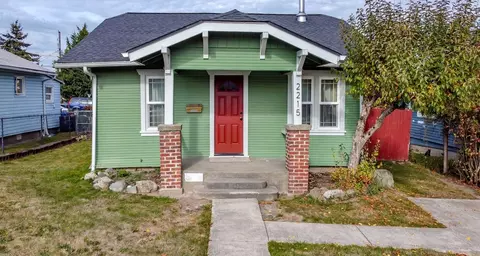 2215 S 17th St, Tacoma, WA 98405