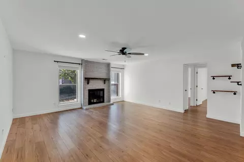 3033 SW Lydia Ave #107, Topeka, KS 66614