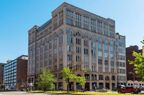 1136 Washington Ave #811, Saint Louis, MO 63101