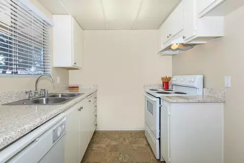 2200 E Ball Rd, Anaheim, CA 92806