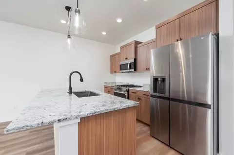 5039 E Hagadorn Ln, Nampa, ID 83687