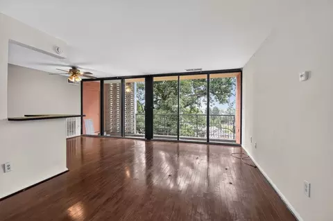 12 S Van Dorn St #503, Alexandria, VA 22304