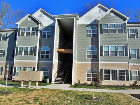 2606 Pennoak Way #D, Greensboro, NC 27407