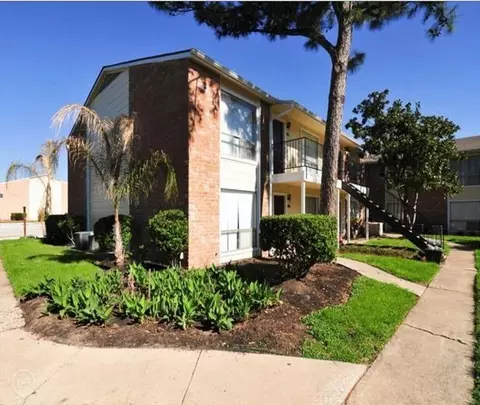 7133 Oakwood Glen Blvd #B1, Spring, TX 77379
