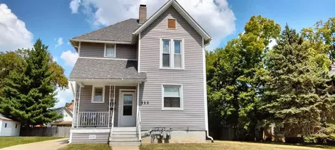 488 Columbia Ave #2, Elgin, IL 60120