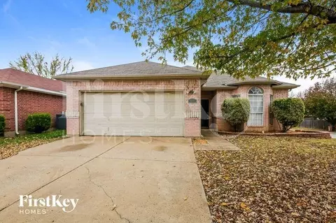 500 Blueberry Hill Ln, Mansfield, TX 76063