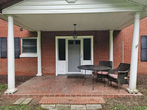 1225 Hermitage Rd #B, Rock Hill, SC 29732