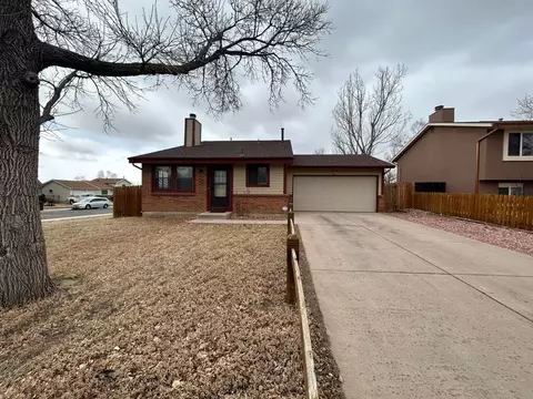 2170 Grafton Dr, Colorado Springs, CO 80916
