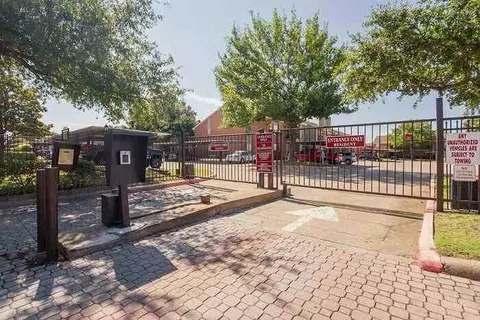 2525 Bolton Boone Dr #C1, Desoto, TX 75115