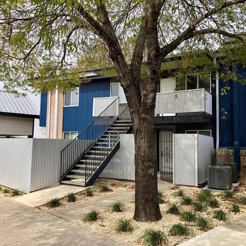 215 W Broadview Dr #A1, San Antonio, TX 78228