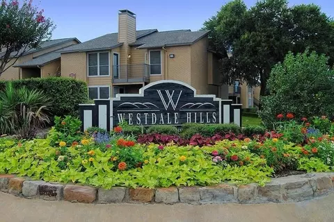 1201 Monterrey Blvd #D1, Euless, TX 76040