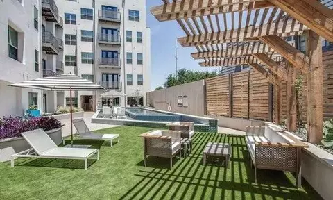 6848 Bandera Ave #B6, Dallas, TX 75225