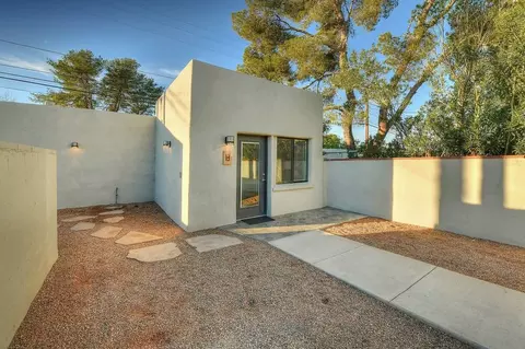 3232 E 1st St #B, Tucson, AZ 85716