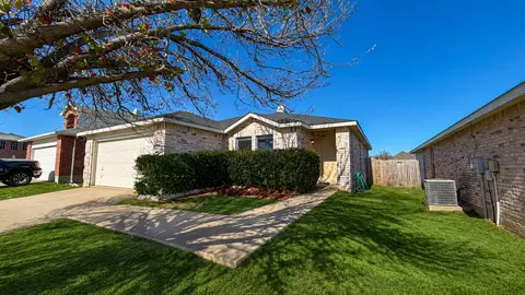 5405 Shiver Rd, Fort Worth, TX 76244
