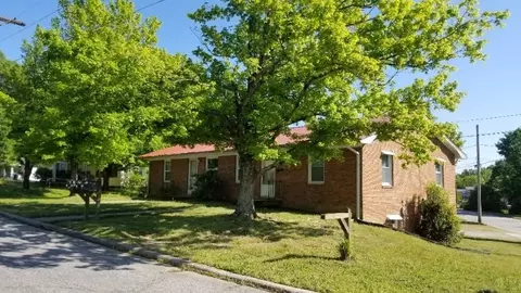 301 Culbreth Ave, Thomasville, NC 27360