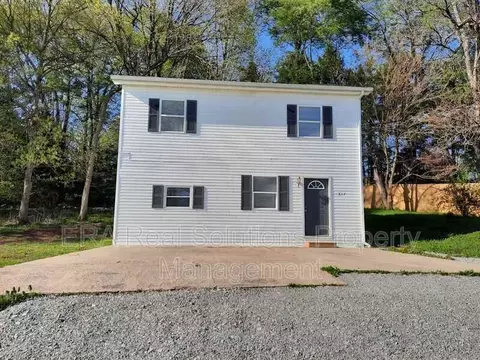 317 Bigelow St, Hillsboro, OH 45133