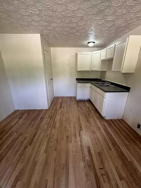 2223 N Water Street Ext, Uhrichsville, OH 44683