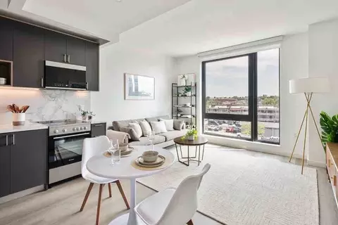 7026 Queens Blvd #921, New York, NY 11377