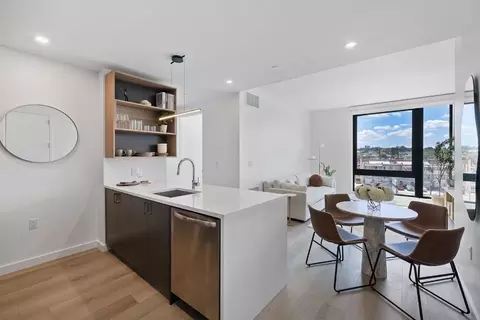 7026 Queens Blvd #920, New York, NY 11377