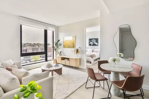 7026 Queens Blvd #901, New York, NY 11377