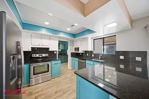 1639 Scenic Dr, Santa Clara, UT 84765