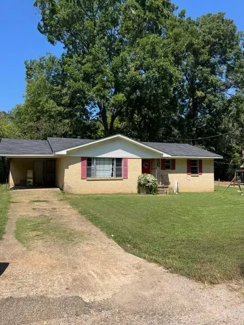27 Leonard Dr, Coffeeville, MS 38922