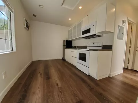 4927 Seascape Dr #2, Oceanside, CA 92057